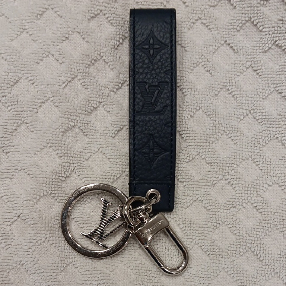 Louis Vuitton Black and Silver Key Holder